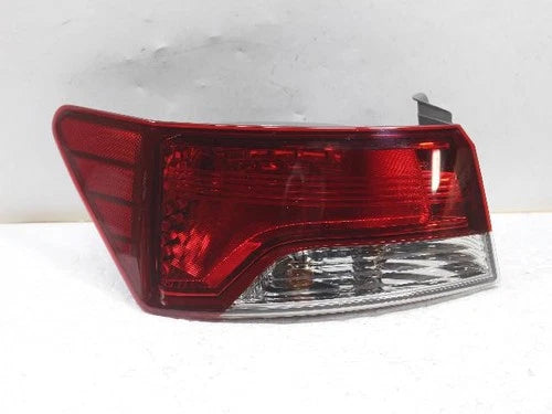 Conjunto de faro/calavera trasero izquierdo (OEM) Kia 2010, pieza original 92401 1M300