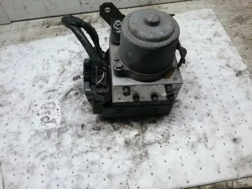 Bomba/Módulo ABS OEM usada - ABS Pump Anti-Lock Brake Part Assembly Fits 2002-2004 Mitsubishi MONTERO SPORT