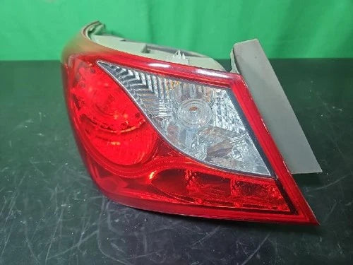 Rear combination tail light assembly (left) compatible with Hyundai YF 2010, OEM 92401 3S100