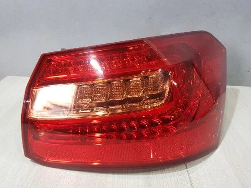 Used OEM Part - Combination Tail Light Assembly (outer right) compatible with Kia Cadenza 2012, OEM 92402 3R100