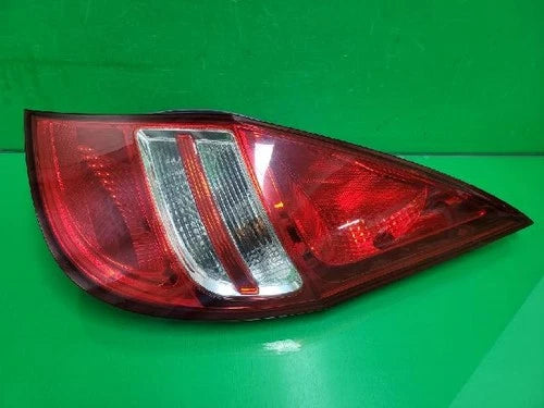 Right rear tail light assembly (RH) compatible with Hyundai i30 2008, genuine OEM replacement part 92402 2L000