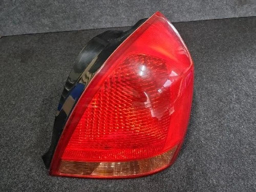 Right rear tail light assembly compatible with Hyundai Elantra 2003, RH OEM 92402, 2D300
