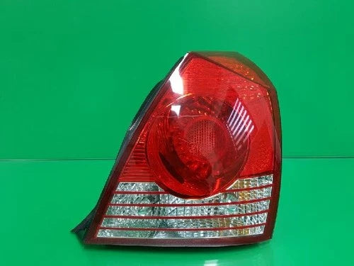 Right rear combination tail light assembly compatible with Hyundai Elantra 2005, genuine OEM replacement part 92402 2D500