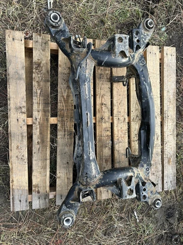 Refacción OEM Usada - 01 06 LEXUS LS430 SUBCHASIS TRASERO OEM