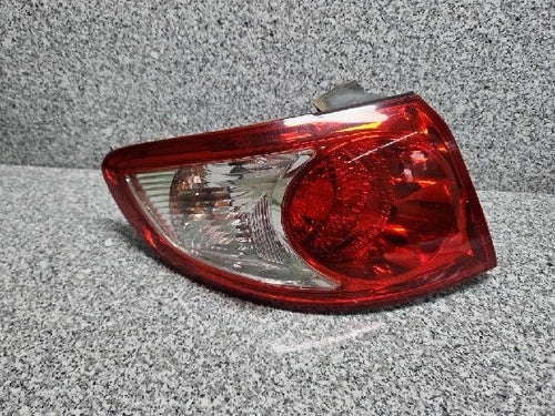 Left rear tail light assembly (combination) OEM 92401 2B000 compatible with Hyundai Santa Fe 2009