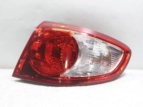 Rear combination tail light Hyundai Santa FE 2006 (right side/passenger side) OEM 924022B000