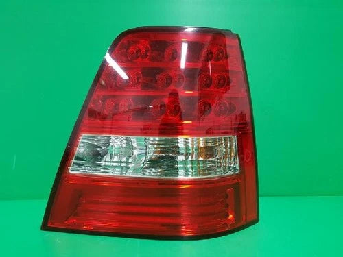 Right rear tail light assembly compatible with Kia Sorento 2007, genuine OEM replacement part 92402, 3E500