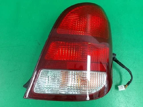 Rear combination tail light assembly (right) compatible with Kia Carens 2001, OEM 0K2C4 51150A