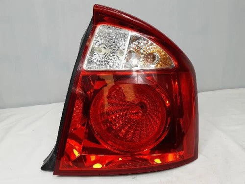 Conjunto de luz trasera / calavera combinada Kia 2004 (lado derecho) OEM 924022F000