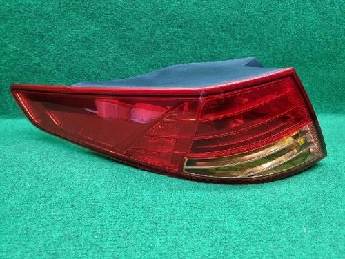 Left rear combination tail light assembly compatible with Kia K5 2011, genuine OEM replacement part 92401 2T000