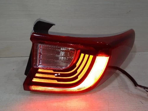Right outer rear tail light assembly compatible with Kia Stonic 2020, genuine OEM replacement part 92402H8500