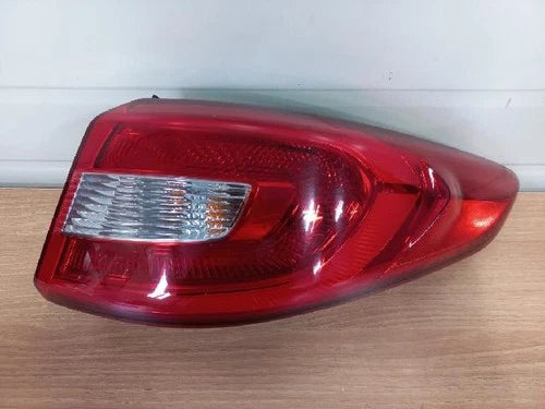 Right outer rear tail light assembly Hyundai LF 2015 OEM 92402 C1100