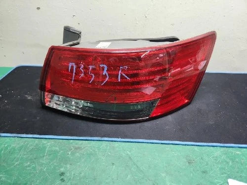 Right outer rear tail light assembly Hyundai NF 2011 OEM 92402 3K540