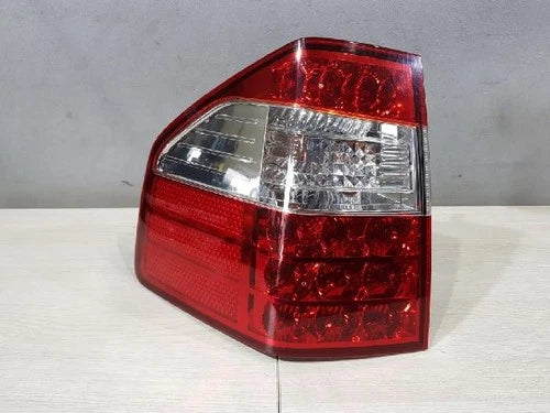 Rear combination tail light assembly (left) compatible with Kia Borrego 2010, OEM 924012J101