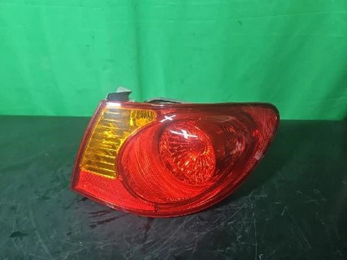 Right outer rear tail light assembly compatible with Hyundai Elantra 2007, OEM 92402 2H000