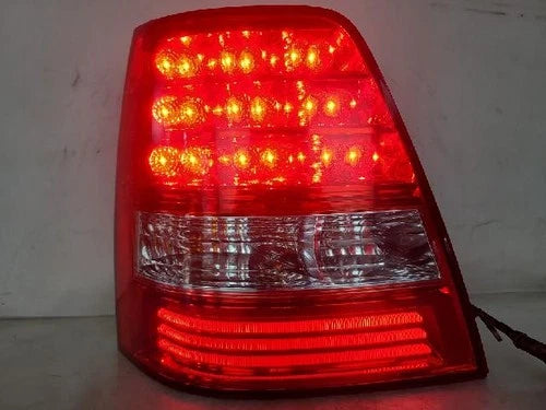Rear combination tail light assembly (left) compatible with Kia Sorento 2007, OEM 92401 3E540