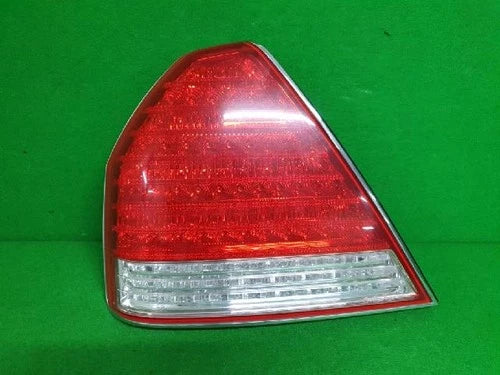 Rear tail light genuine Hyundai Equus 2007, part number 92401 3B700