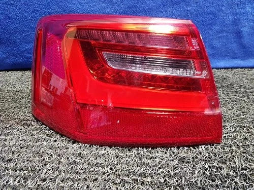 Left rear tail light assembly (outer) Audi A6 2013 OEM 4G5 945 095 A