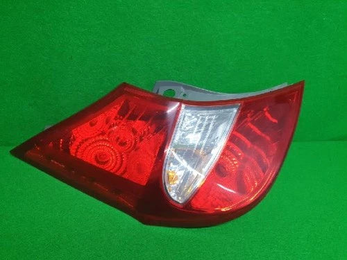 Left rear combination tail light assembly compatible with Hyundai Accent 2011, genuine OEM replacement part 92401 1R200