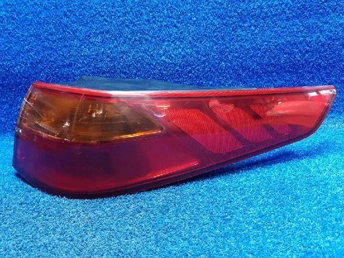 Right rear combination tail light assembly compatible with Kia K5 2014, genuine OEM replacement part 924022T500