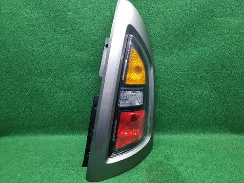 Used OEM Part - Tail light assembly compatible with Kia Soul 2011, genuine OEM replacement part 92420 2K000