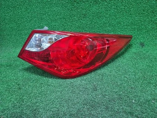 Rear combination tail light compatible with Hyundai YF 2012 (right side/passenger side) OEM 92402-3S0