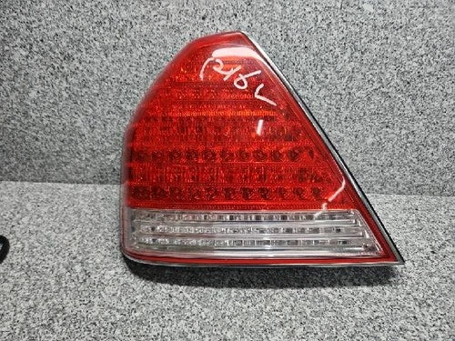 Left rear tail light assembly compatible with Hyundai Equus 2006, genuine OEM replacement part 92401 3B501
