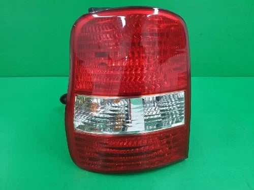 Kia Carnival 2004 - Left rear combination tail light OEM 1K53A 51160