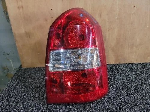 Right rear tail light assembly compatible with Hyundai Tucson 2006, Rh OEM 92402, 2E100