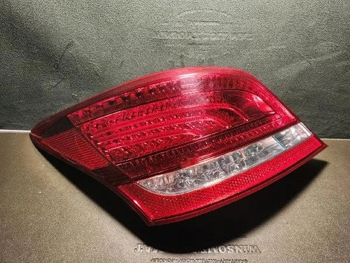 Rear combination tail light (assembly Tail Light) compatible with Hyundai Equus 2010, OEM 92401 3N000