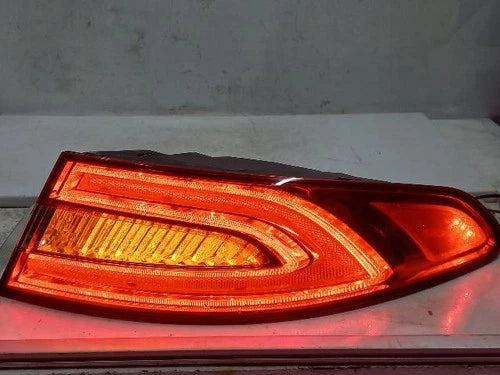 Right rear tail light assembly compatible with Jaguar XF 2014 (OEM CX2313404AD)