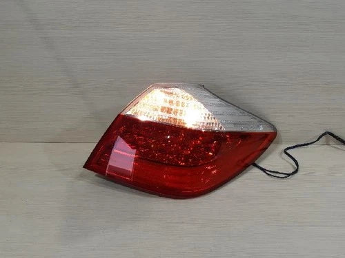 Right rear tail light assembly compatible with Hyundai Genesis Coupe 2010, genuine OEM replacement part 924023M060
