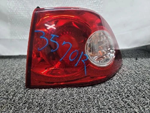 Luz trasera / calavera combinada derecha Kia 2007 OEM 924022G005