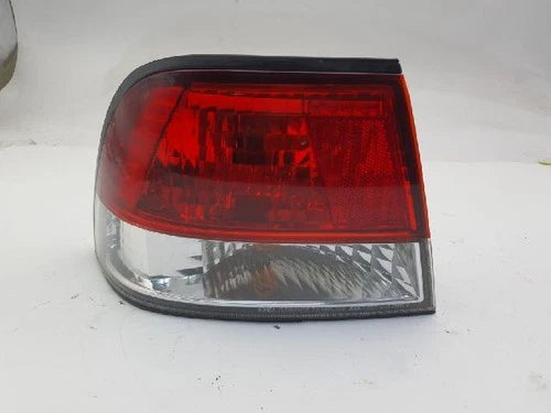 Rear combination tail light (left side/driver side) compatible with Renault Korea SM5 2003, OEM 53801517