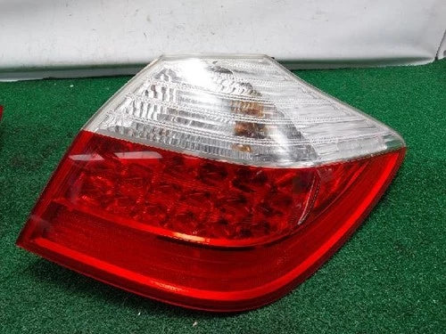 Rear combination tail light (right side) for Hyundai Genesis Coupe 2008, genuine OEM replacement part 92402-3M0
