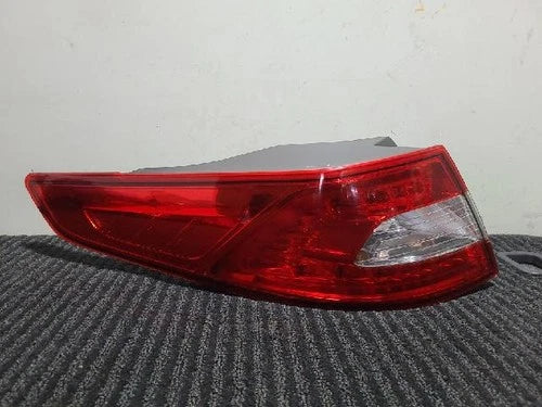 Left rear tail light assembly compatible with Kia K5 2013, genuine OEM replacement part 92401 2T100