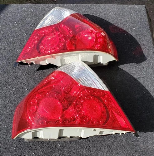 Used OEM Part - Set of Tail Lights Nissan Leak Y50 JDM Infiniti M35