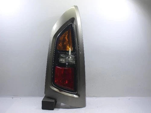 Used OEM Part - light assembly/tail lights rear combination compatible with Kia Soul 2009, genuine OEM replacement part 92410 2K000