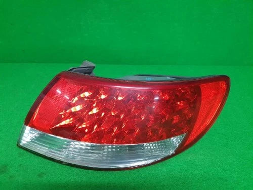 Right rear combination tail light assembly compatible with Hyundai Azera 2006, genuine OEM replacement part 92402 3L001