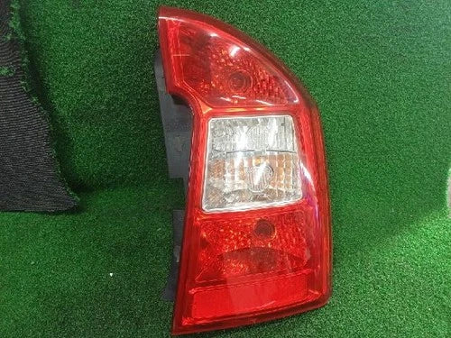 Right rear tail light assembly compatible with Kia Carens 2008, genuine OEM replacement part 92402 1D000