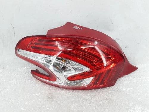 Used OEM Part - Rear tail light left combination for Peugeot 208 2015, genuine OEM replacement part 9672628280-03