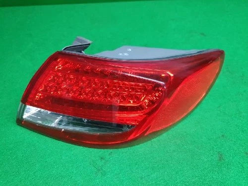 Left rear combination tail light assembly compatible with Hyundai Azera 2011, genuine OEM replacement part 92401 3L500