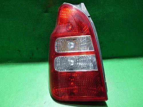 Left rear combination tail light assembly compatible with Hyundai Terracan 2006, genuine OEM replacement part 92401 H1510