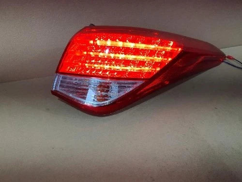 Right outer rear tail light assembly compatible with Hyundai i40 2014, genuine OEM replacement part 92402 3Z310