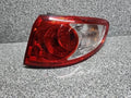 Right outer rear tail light assembly (OEM) 92402 2B000 compatible with Hyundai Santa Fe 2009