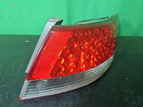 Right rear combination tail light assembly compatible with Hyundai Azera 2006, genuine OEM replacement part 92402 3L001