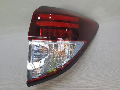 Rear tail light outer right compatible with Honda CR-Z 2016 (KOITO 220-62164) OEM 22062164