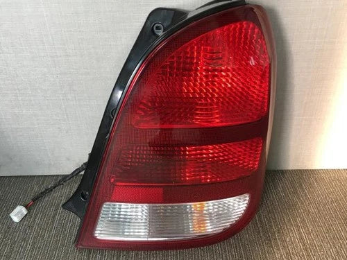 Kia Carens 2001 Right rear combination tail light assembly OEM 0K2C4 51150A