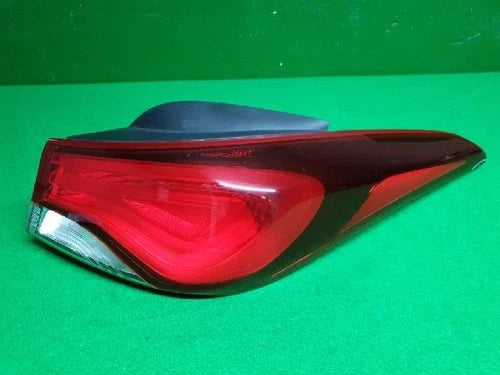 Rear combination tail light assembly Hyundai (outer right) OEM 92402 3X200