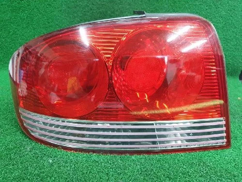 Left rear tail light assembly compatible with Hyundai EF 2004, genuine OEM replacement part 92401 3D000